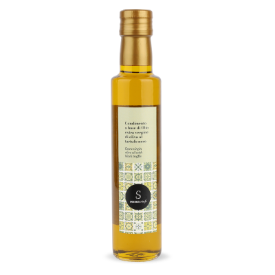 Extra virgin olive oil with black truffle 2